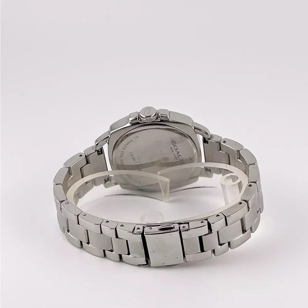 Women's Authentic Coach Watch #75 new battery